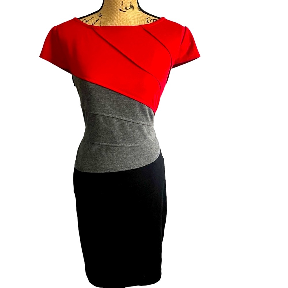Midnight Velvet Color Block in Red, Gray, and Black Size 12